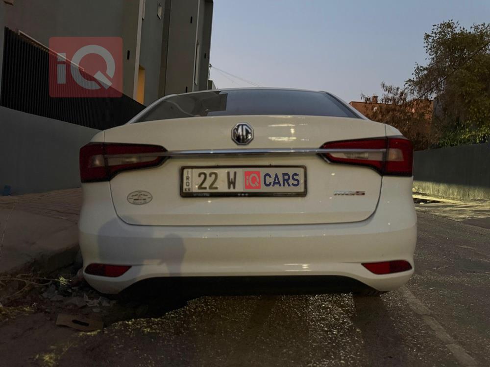 MG 5